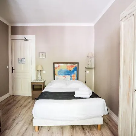 Hotel Souvenirs De Familles