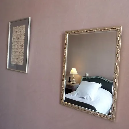 Souvenirs De Familles Hotel 3*