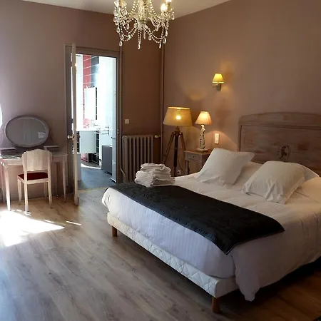 Souvenirs De Familles Hotel Saintes