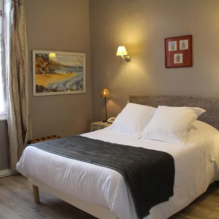 Hotel Souvenirs De Familles 3*