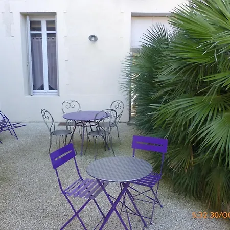 Souvenirs De Familles 3* Saintes